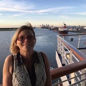 Meet your Posher, Cindy